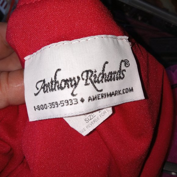 Women's Top - Picture 3 of 4